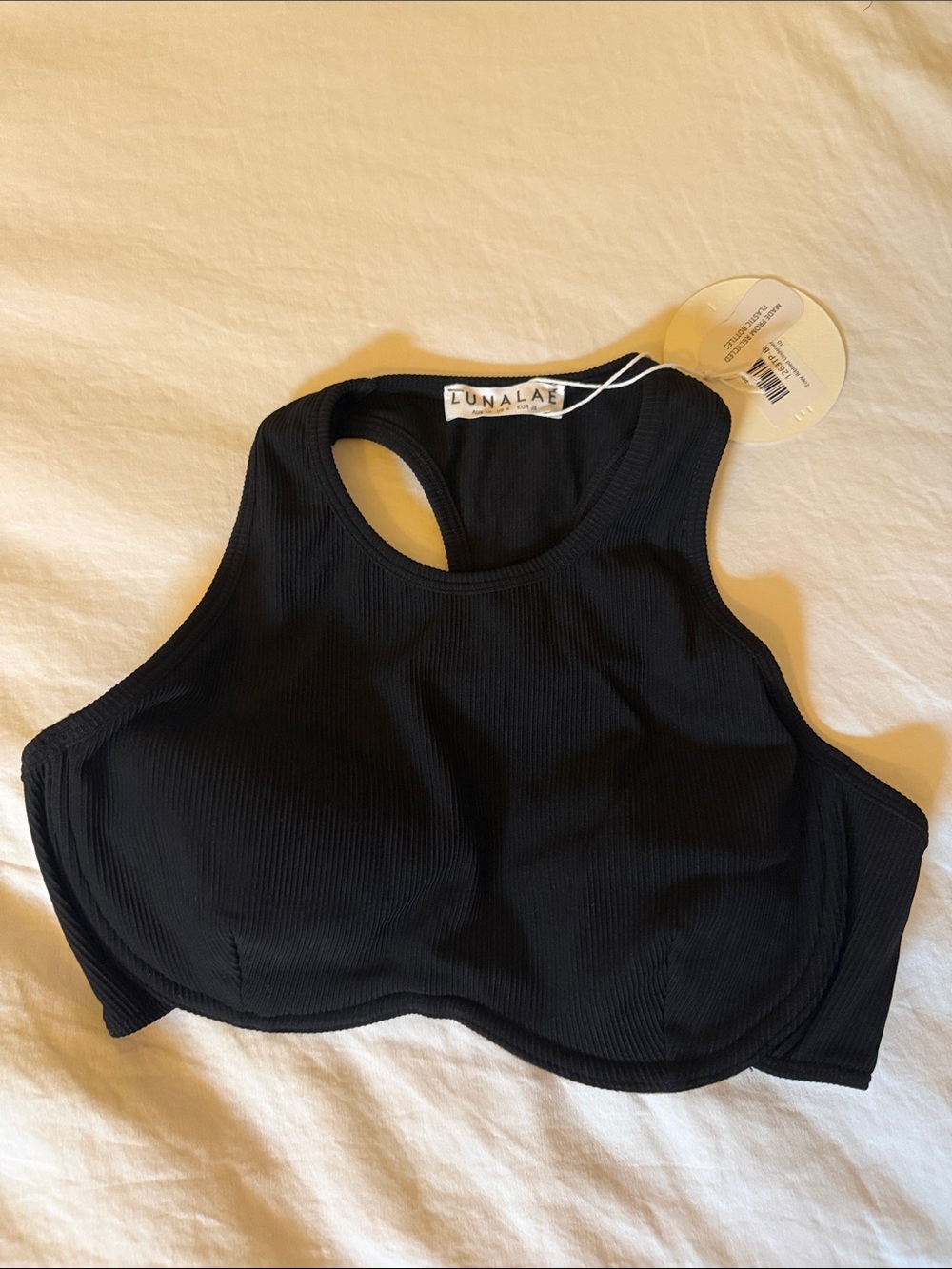 Lunalae Black High-Neck Ribbed Underwire Sports Bra